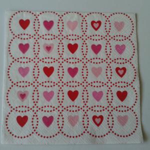 SZV04 Dekoupage - Fehér alapon pontos körben szivek 3 rétegű szalvéta