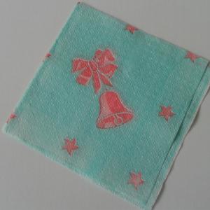 SZV16 Dekoupage - Retro: zöld alapon piros masnis csengettyű 1 rétegű szalvéta