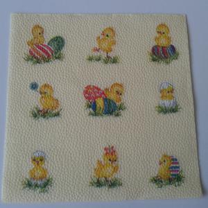 SZV93 Dekoupage - Ekrü alapon kis csibék 1 rétegű szalvéta