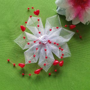 VIR07 - Gyöngyös szilikon szálas organza virág szatén rózsával - fehér piros szív