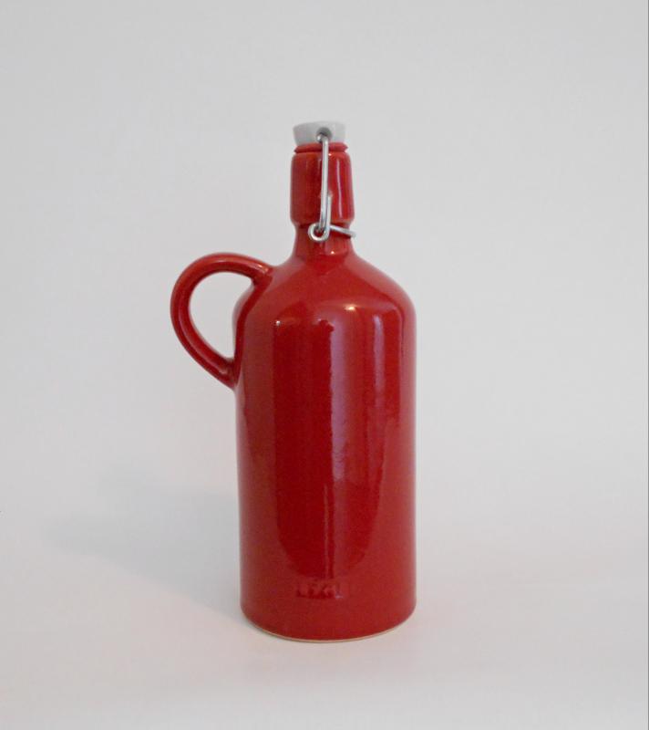 1 l-es csatos palack piros