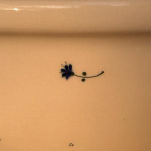 Fedeles kelesztőtál, közepes - búzavirág dekor