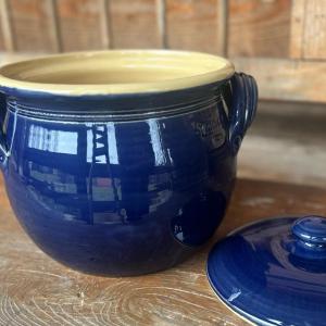 Íves gömbfazék, kobalt-kék