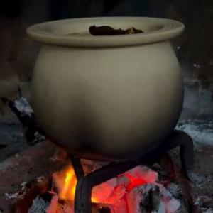 Szélesperemű  fazék