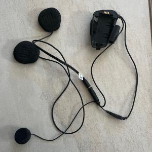 Cardo Freecom 4x jbl Motoros bluetoot sisakbeszélőhöz sisakszett