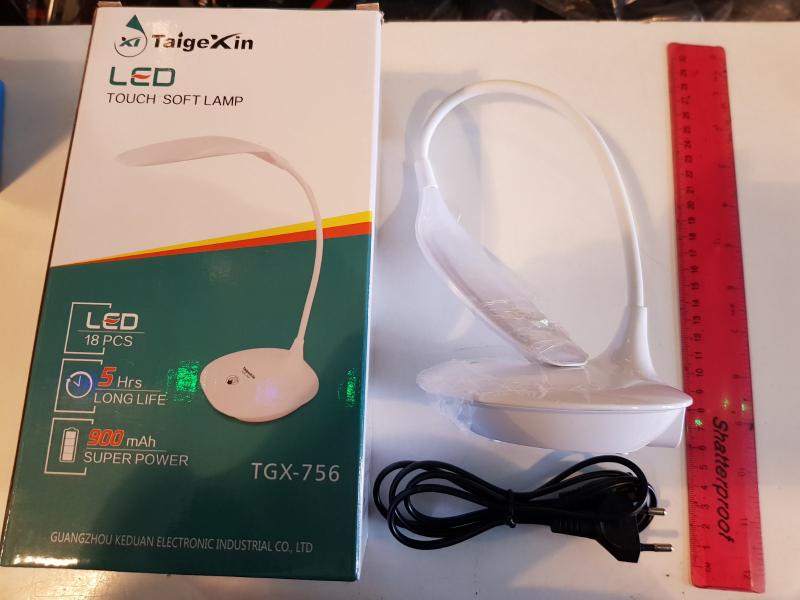 Led light csiptetös asztali lámpa 2watt  vagy csíptetős