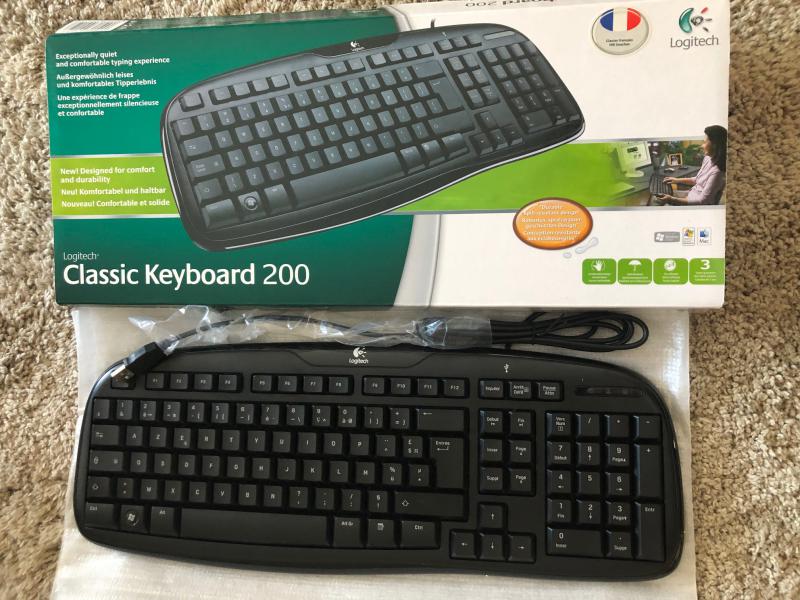 logitech classic keyboard 200 fr usb billrbtyűzet