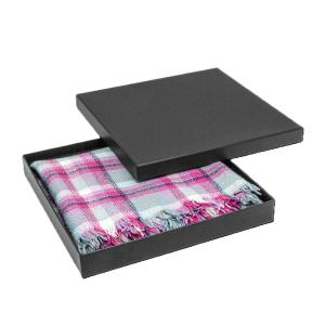Prémium karton díszdoboz – fekete - 240×240×30 mm