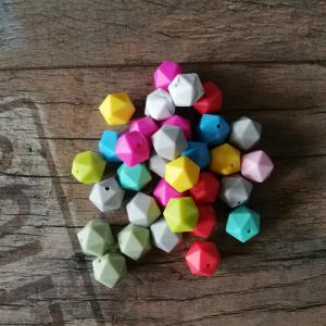 16mm-es icosahedron gyöngy(több színben)