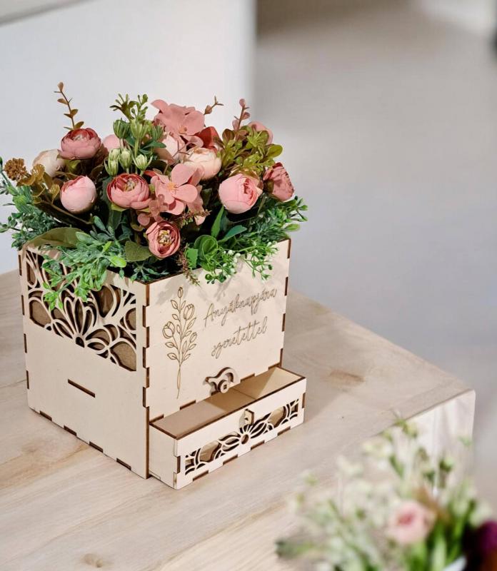 Anyáknapi asztaldísz, fiókos dobozban