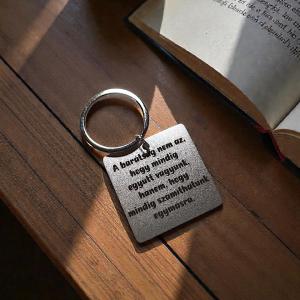 Négyzet fém kulcstartó