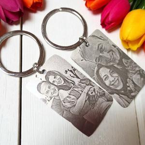 Téglalap fém kulcstartó