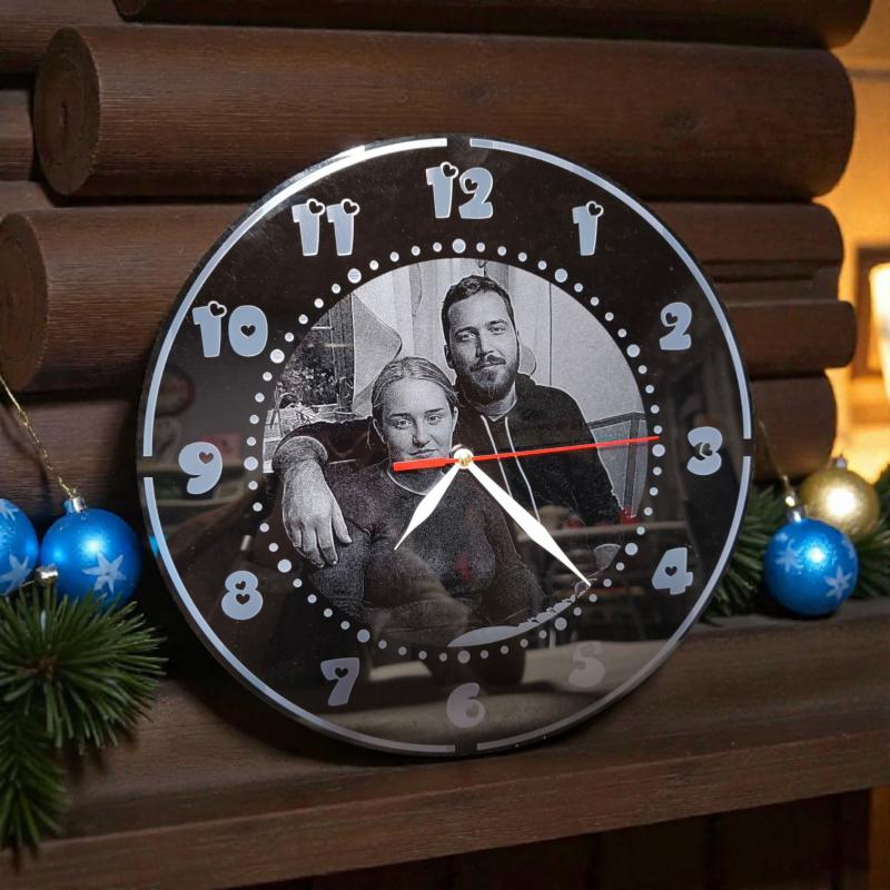 Fekete akril falióra, saját fényképpel