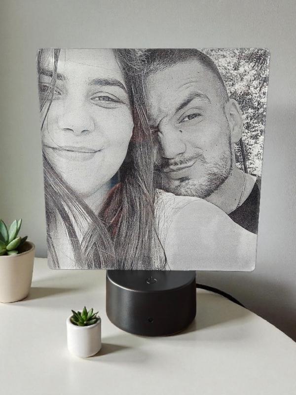 LED- lámpa fényképpel