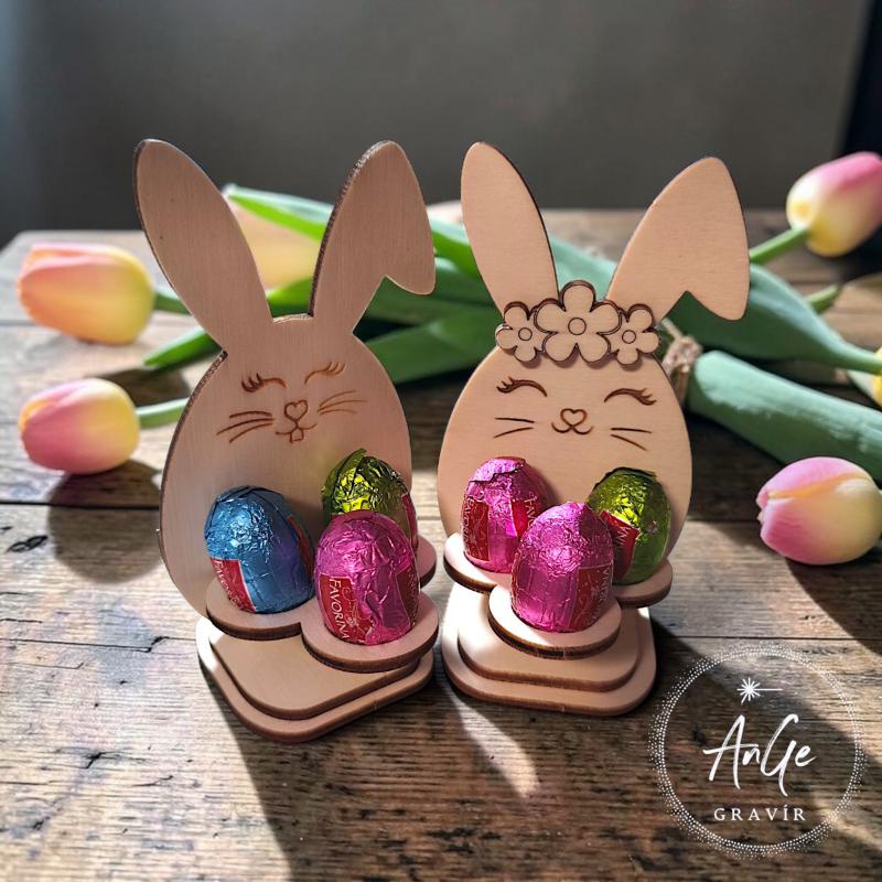 Tojástartó nyuszi, 3 db. pici csoki tojással