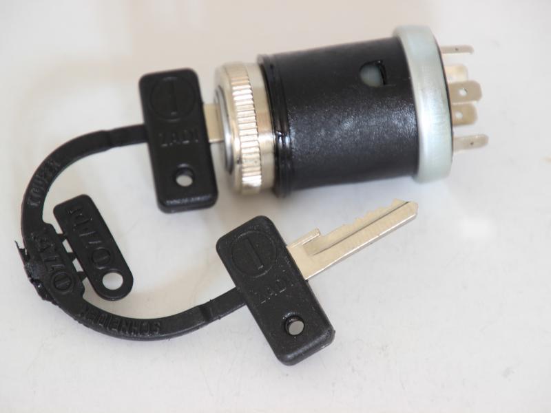 gyújtáskapcsoló kormányzár nélküli univerzális IT