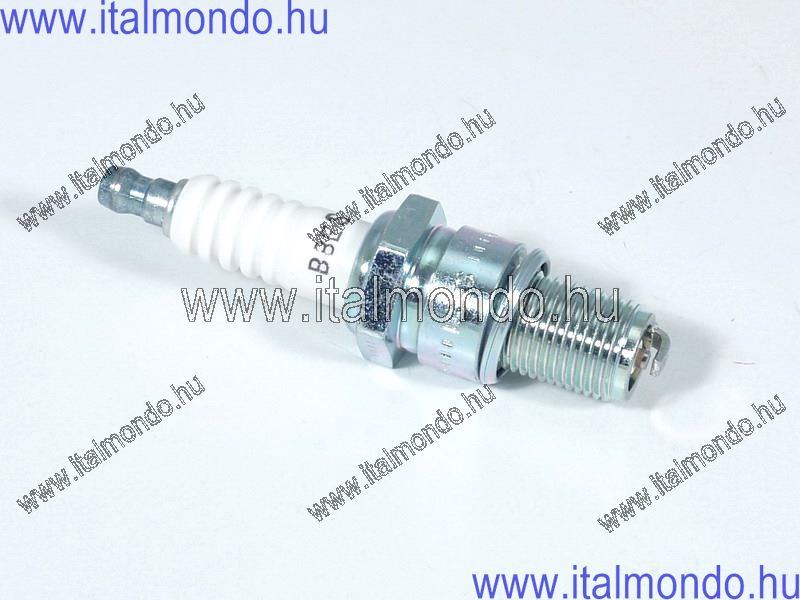 gyújtógyertya NGK B8ES hosszúmenetű NGK