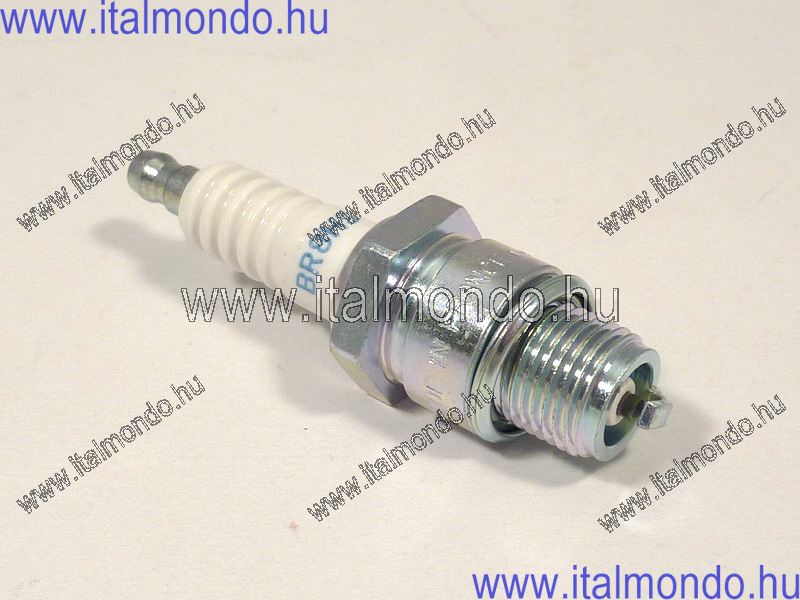 gyújtógyertya NGK BR8HS rövidmenetű NGK