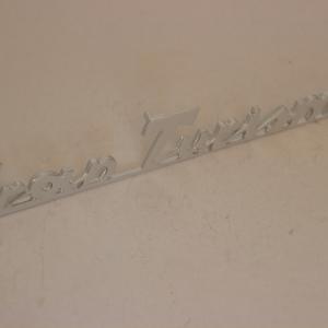 felirat 'GRAN TURISMO' CIF