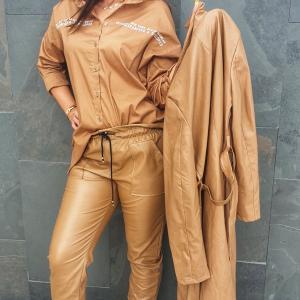 Gumis derekú műbőr Nadrág