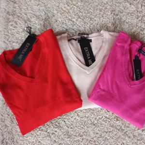 Sofi v.nyakú kötött pulóver