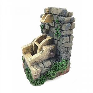 Kőfal csobogóval, malomkerékkel, polyresin. Mérete: 55x75x50