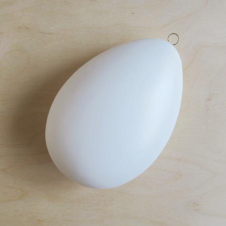 Fehér műanyag tojás medalion, mérete: 15 cm