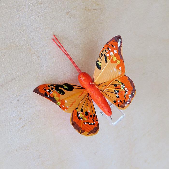 Pillangó (csipeszes), narancssárga. Mérete: 50x25 mm