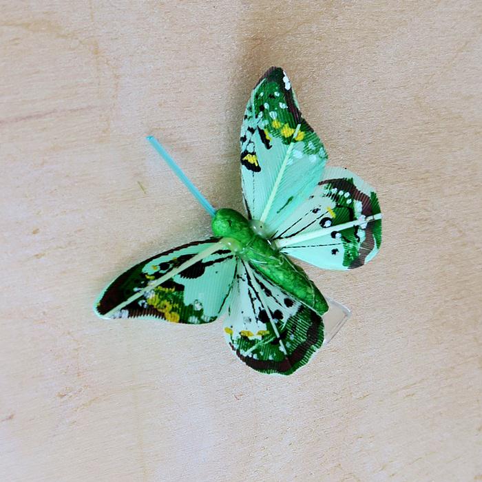 Pillangó (csipeszes), zöld. Mérete: 50x25 mm