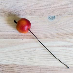 Alma pick, alma átmérője: 3 cm