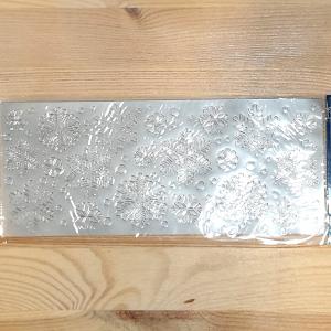 Matrica, hópelyhek, ezüst. Mérete: 10x24 cm