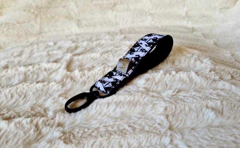 Black & White (black)