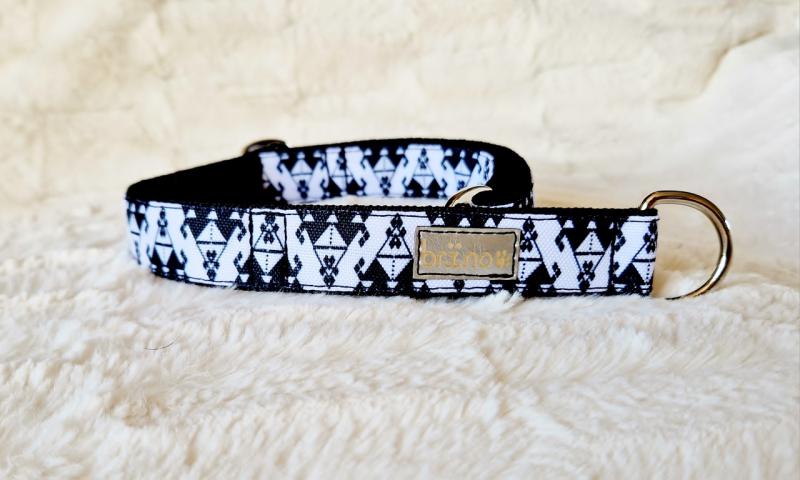 Black & White (black)