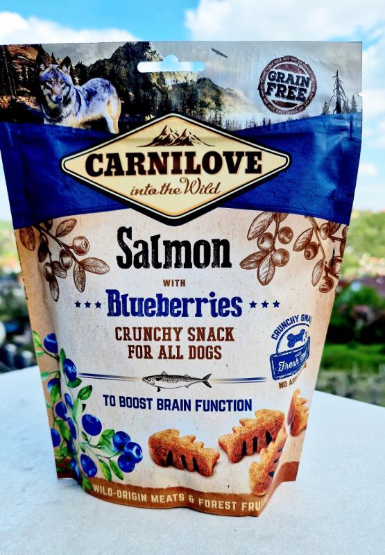 Carnilove Dog Crunchy Snack Salmon & Blueberries - Lazachússal és Áfonyával 200g