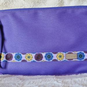 Mandala Lila kutyaútlevél tartó