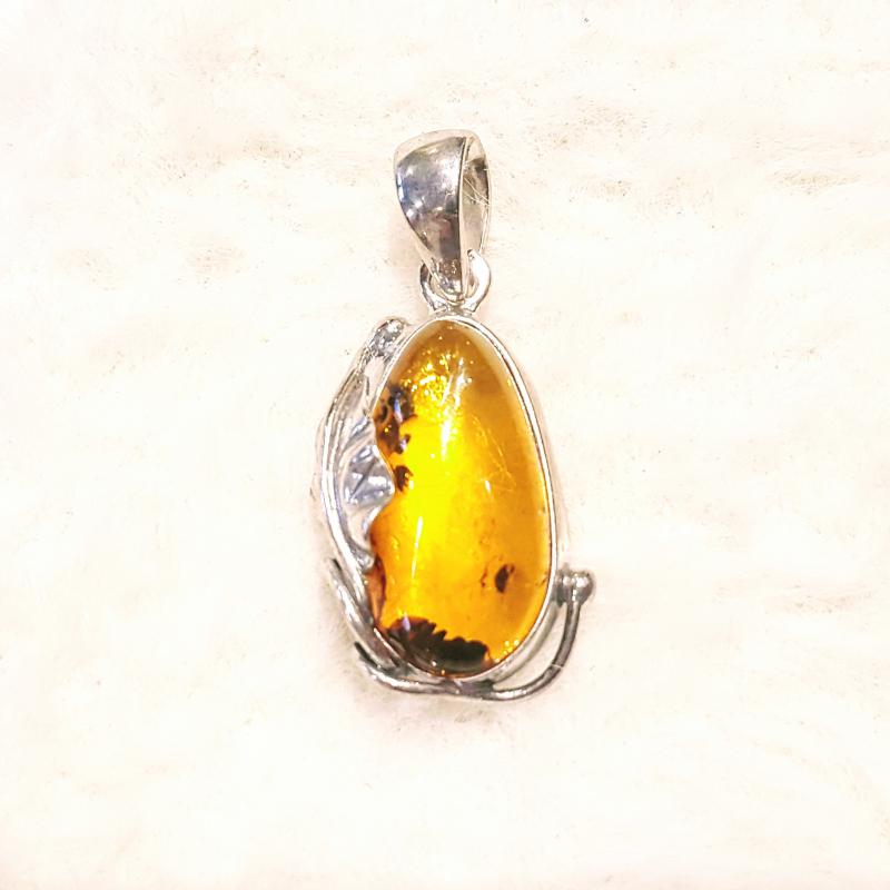 Borostyán ezüst medál  Jubilex (5,4g) 514