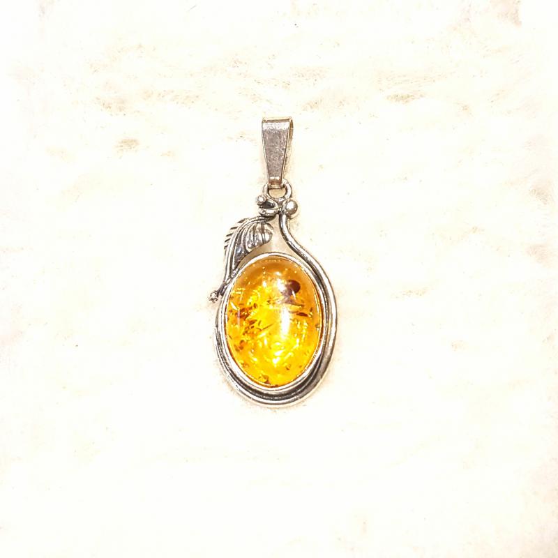 Borostyán ezüst medál  Jubilex Stúdió (3,7g) 516