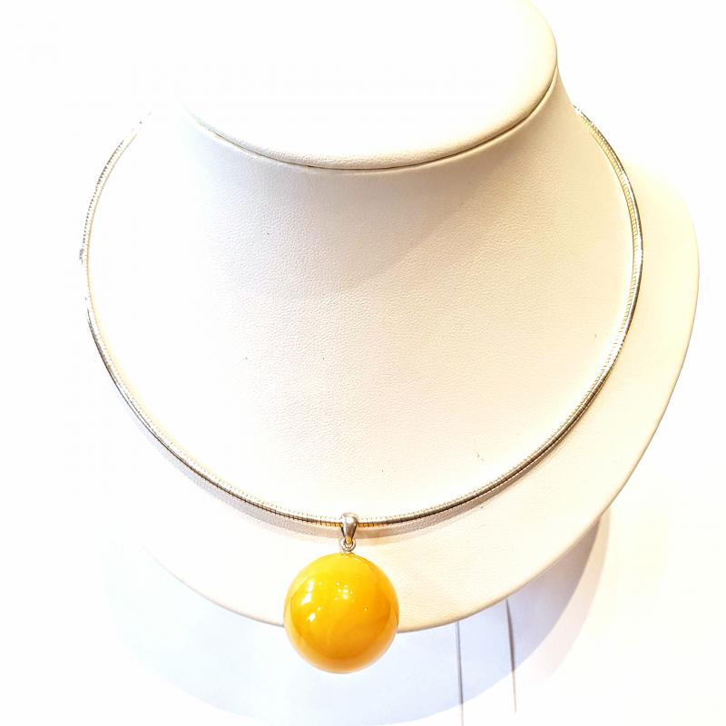 Borostyán medál ezüst sodrony pánt nyakék Jubilex 303