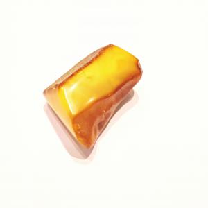 Balti borostyán részlegesen csiszolt  309