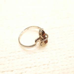 Borostyán ezüst gyűrű Jubilex (méret 54)  673