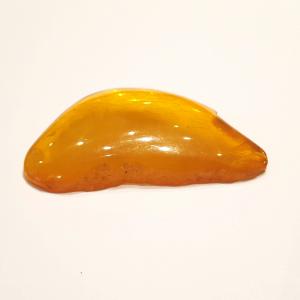 Borostyán kavics csiszolt lapos 303