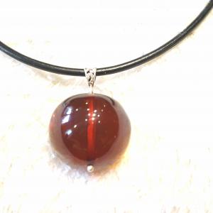 Borostyán medál golyó bőr pánton Jubilex 431