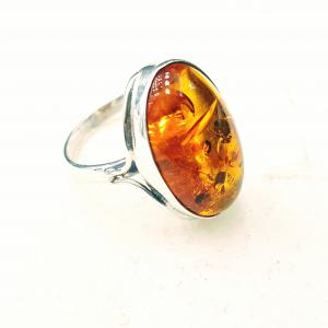 Borostyánköves ezüst gyűrű Jubilex (méret 59) 350