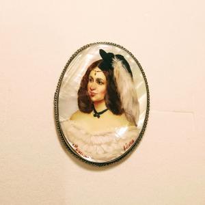 Bross gyöngyházra festett miniatür festmény 611