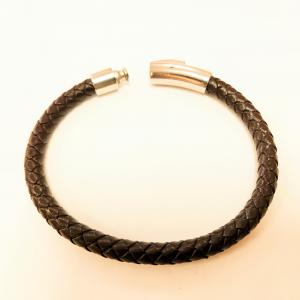 Elegáns bőr férfi karkötő barna (18-23 cm)109