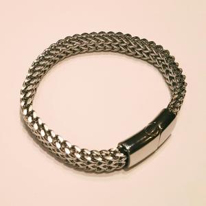 Elegáns férfi karkötő rozsdamentes acél 117