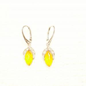 Borostyán ezüst fülbevaló akasztós Jubilex 519