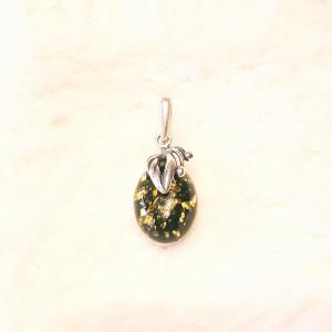 Borostyán ezüst medál zöld Jubilex 145