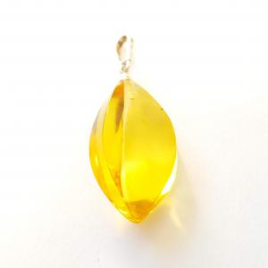 Borostyánkő medál hullámos egyedi Jubilex 318