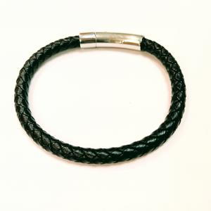 Elegáns bőr férfi karkötő fekete ezüst (18-23 cm) 136